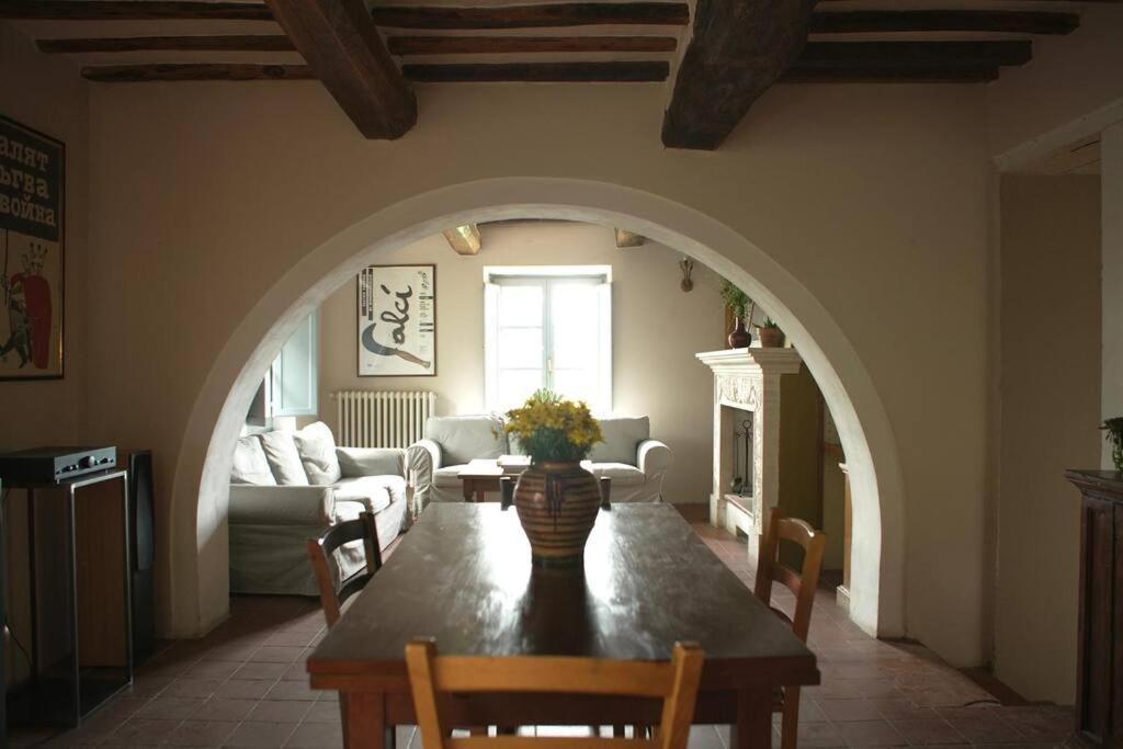 A Casa La L'aiola, With Jacuzzi And Ac Paciano