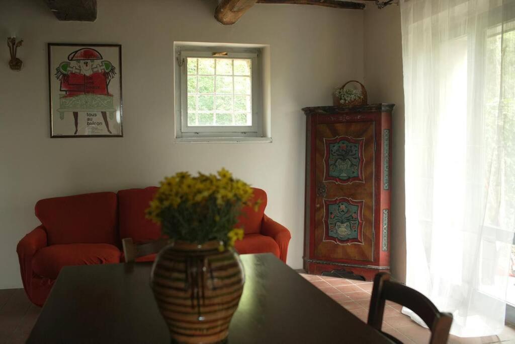 Villa A Casa La L'aiola, With Jacuzzi And Ac *