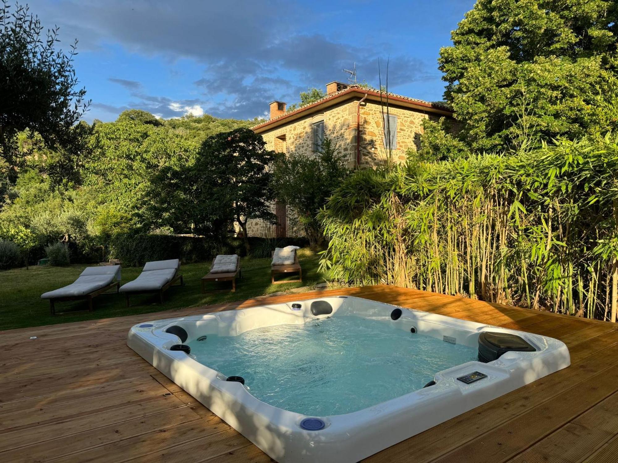 Villa A Casa La L'aiola, With Jacuzzi And Ac Paciano